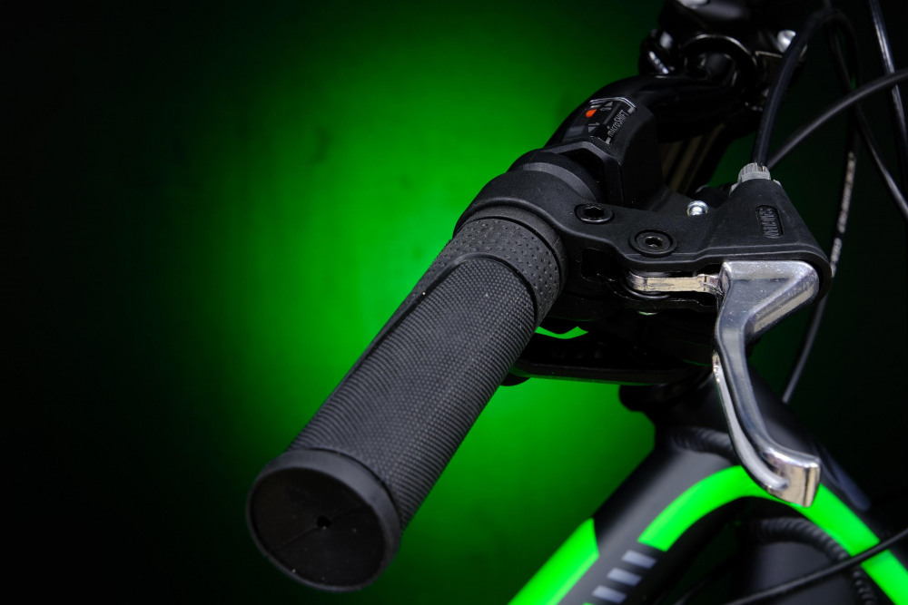 Lorak MAX 190 Матовый Чёрный/Зелёный 21р (на рост 183-190)